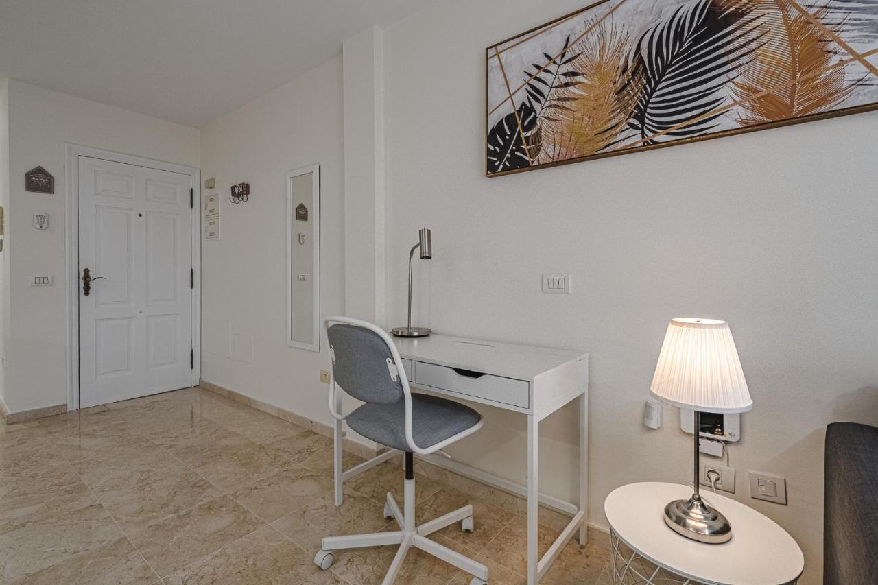 Paraiso Palm Mar Beautiful & Bright Renovated Apartment With Air Conditioning מראה חיצוני תמונה