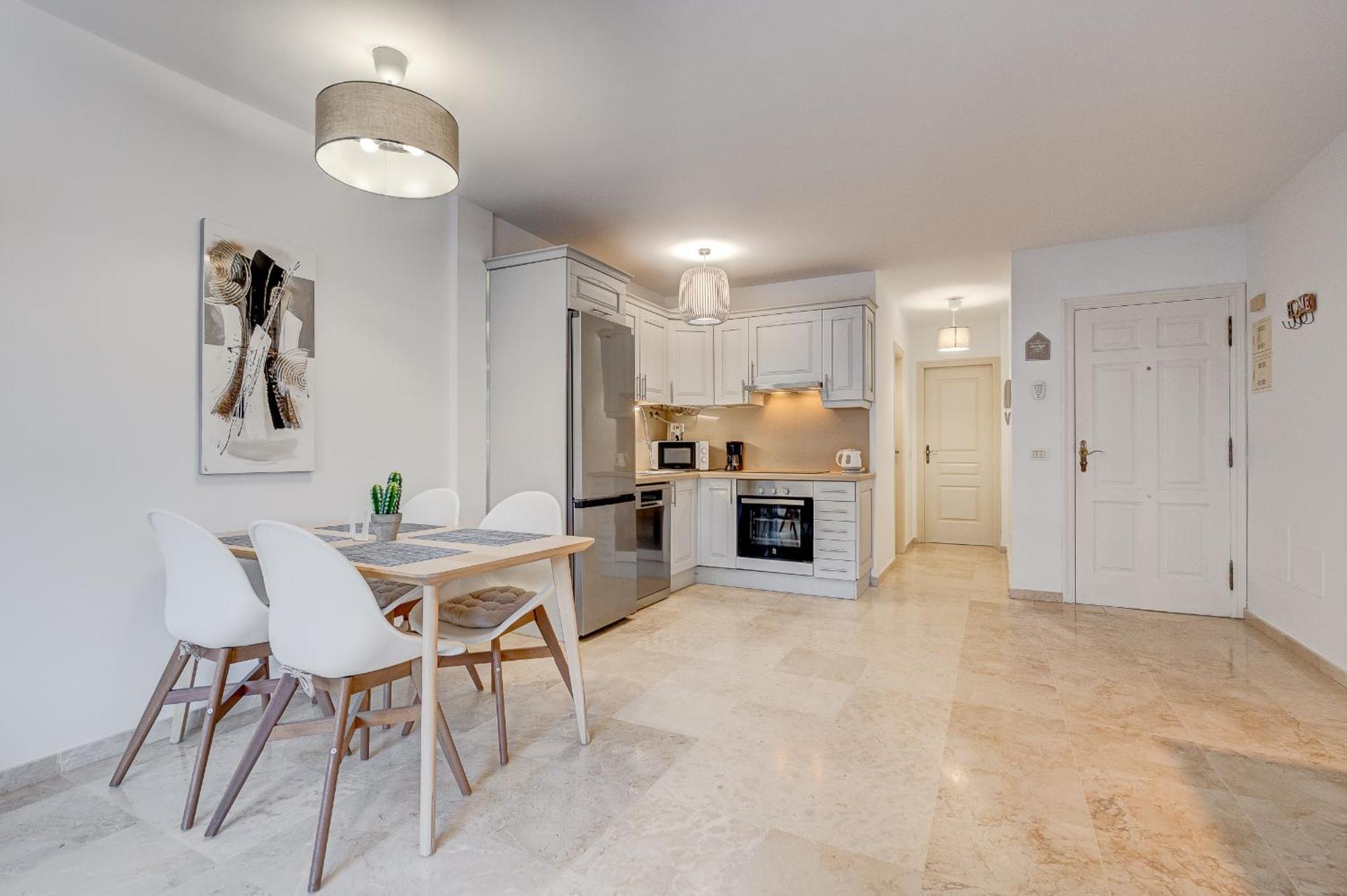 Paraiso Palm Mar Beautiful & Bright Renovated Apartment With Air Conditioning מראה חיצוני תמונה